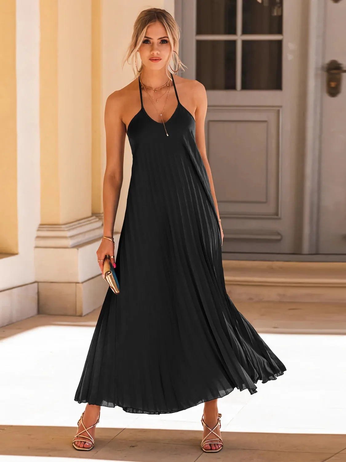 Beach Wedding Guest Attire: Women's Sleeveless Pleated Halter Neck Dress