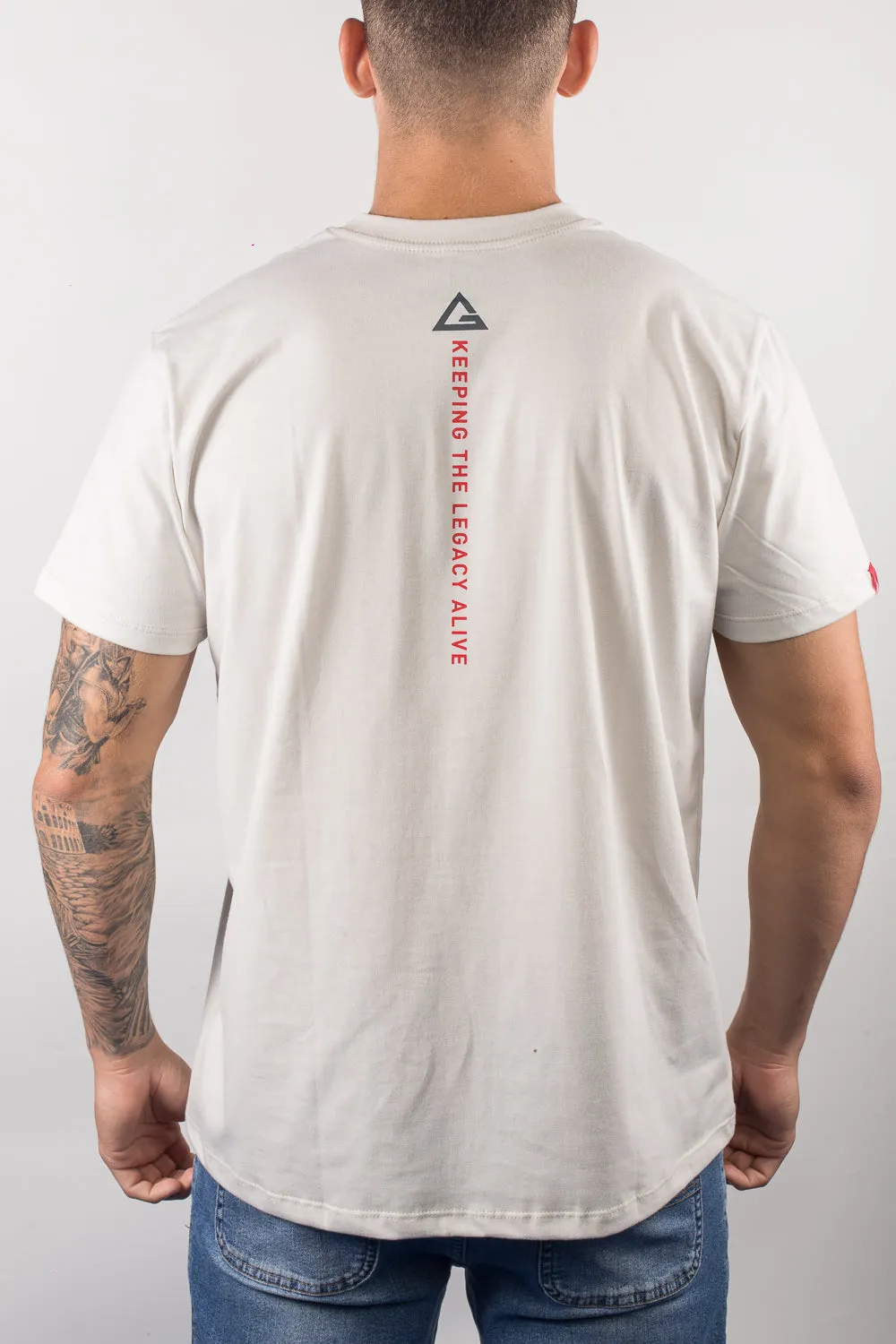 Camiseta Legacy - Off White