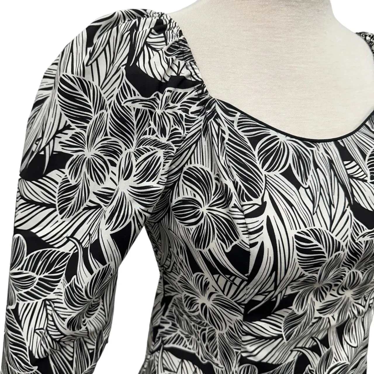 Hawaiian Half  Sleeve Blouse | Black & Gray Plumeria - 286B