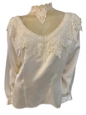 Leaf lace pattern high neck long sleeve blouse