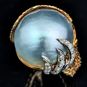 The Locronan - Vintage 20mm Blue Mabe Pearl Diamonds 18k Gold Cocktail Ring