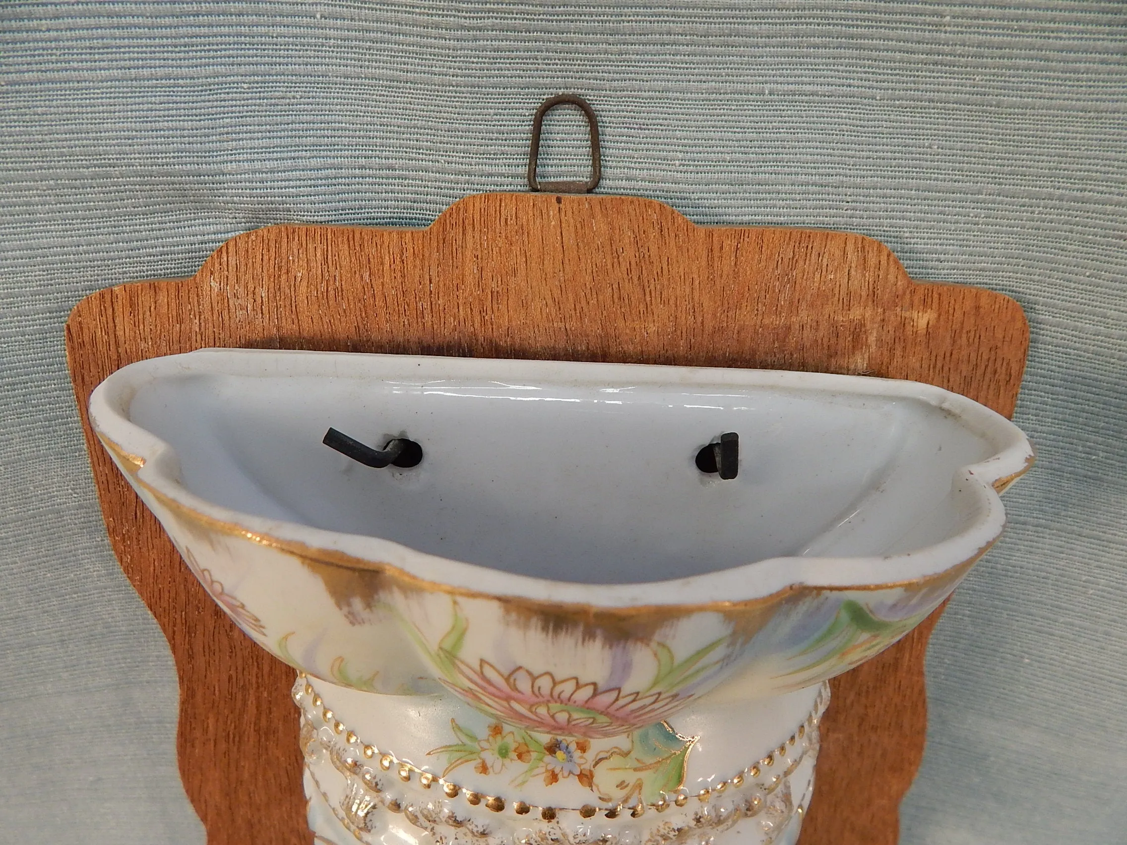 Vintage Hand-Painted Lavabo - Very Good Condition