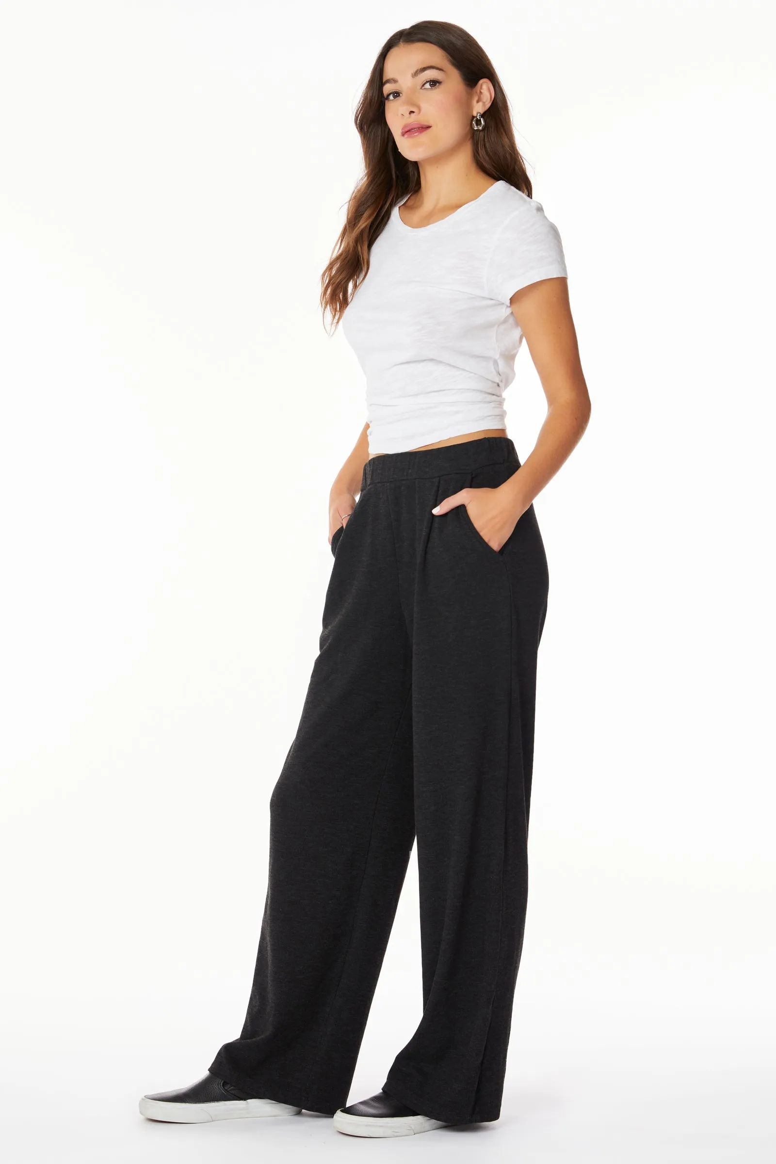 WIDE LEG PLEATED PANT